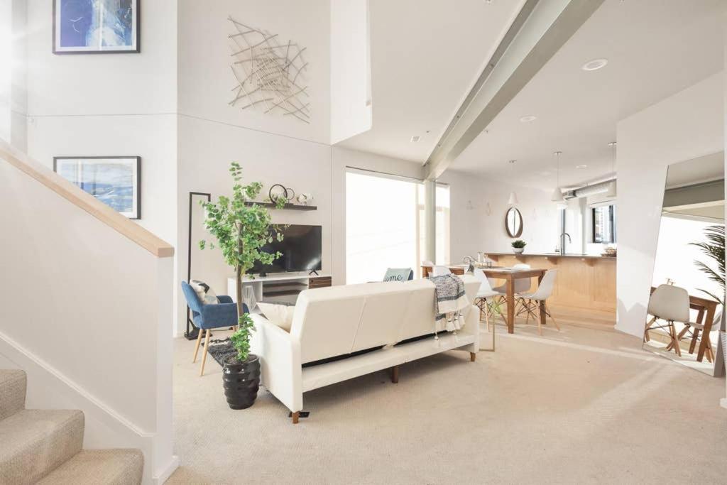 Upscale 3Br Penthouse By Cozysuites إنديانابوليس المظهر الخارجي الصورة