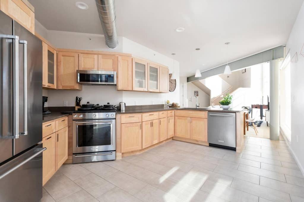 Upscale 3Br Penthouse By Cozysuites إنديانابوليس المظهر الخارجي الصورة