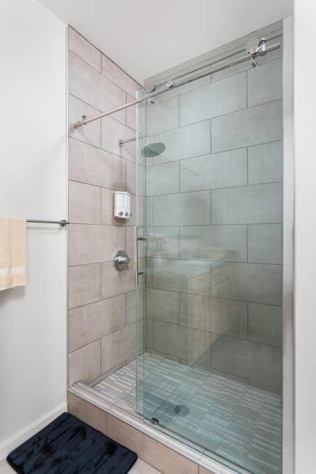 Upscale 3Br Penthouse By Cozysuites إنديانابوليس المظهر الخارجي الصورة